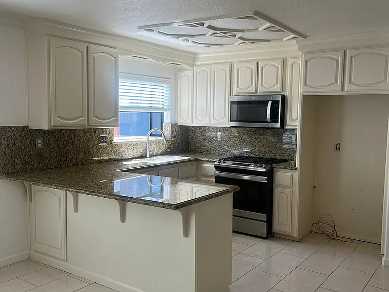 2488 Shilshone Cir — Photo 27