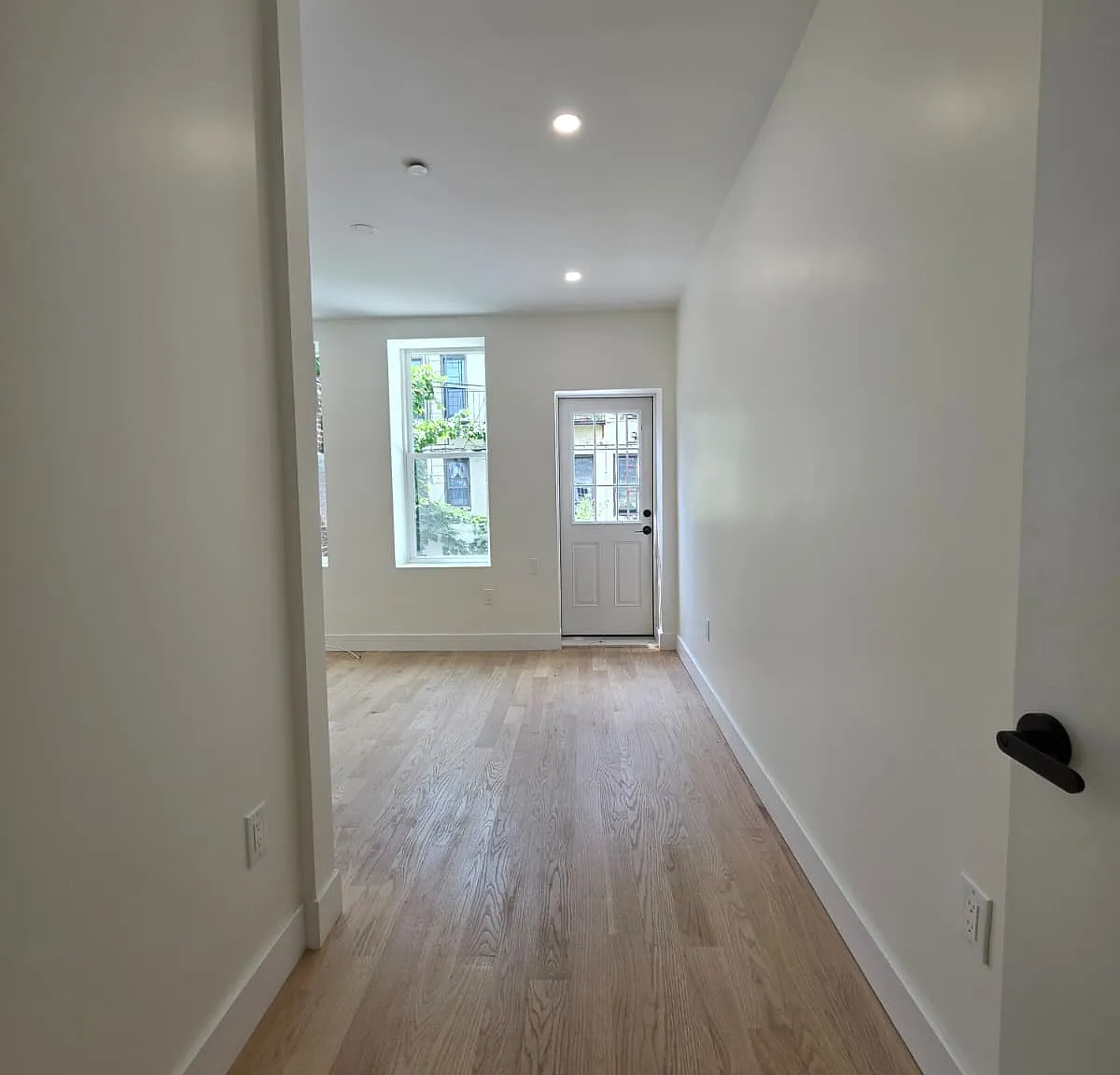 2 bed, $3,150 — Photo 3