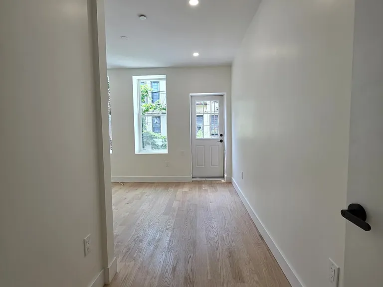 72-50 66th St #1F — Photo 3