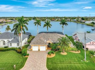 317 NE 19th Pl, Cape Coral, FL 33909