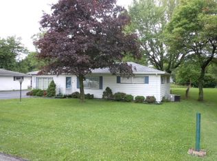 1800 W Just A Mere Ln, Muncie, IN 47304