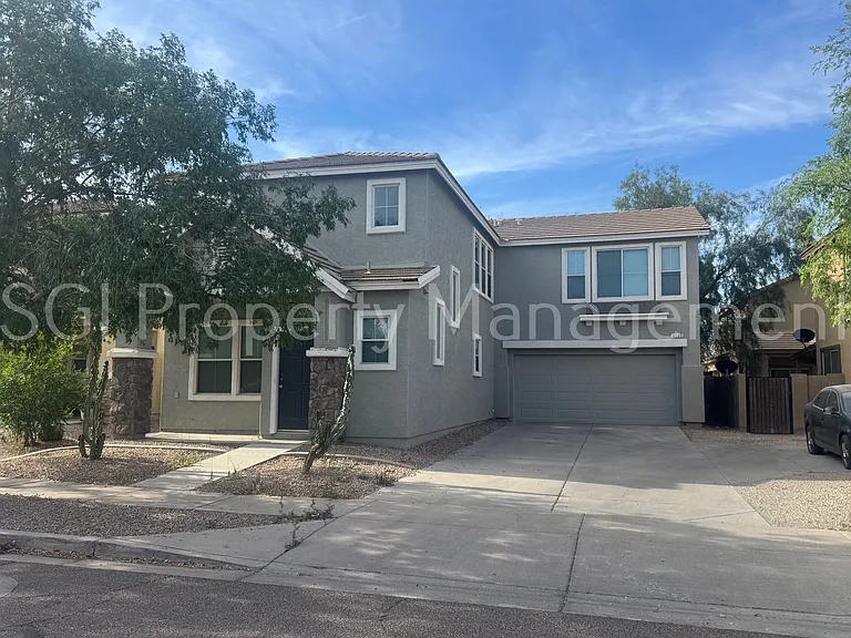 4113 W Irwin Ave — Photo 1