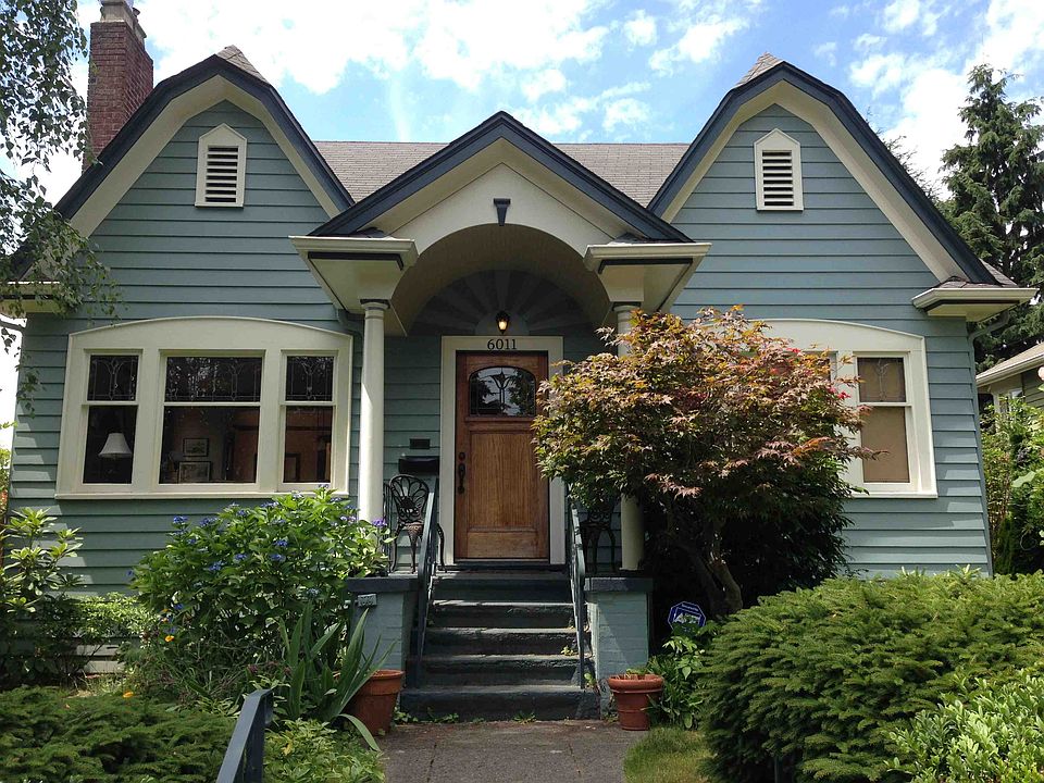 2nd image of 6011 31st Ave NE