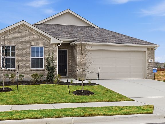 3rd image of 226 Bellie Ln