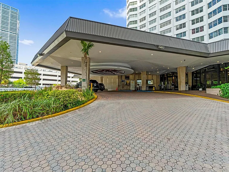 801 Brickell Bay Dr #361 — Photo 6