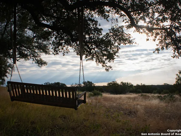 649 Rocky Hill Rd, Junction, TX 76849