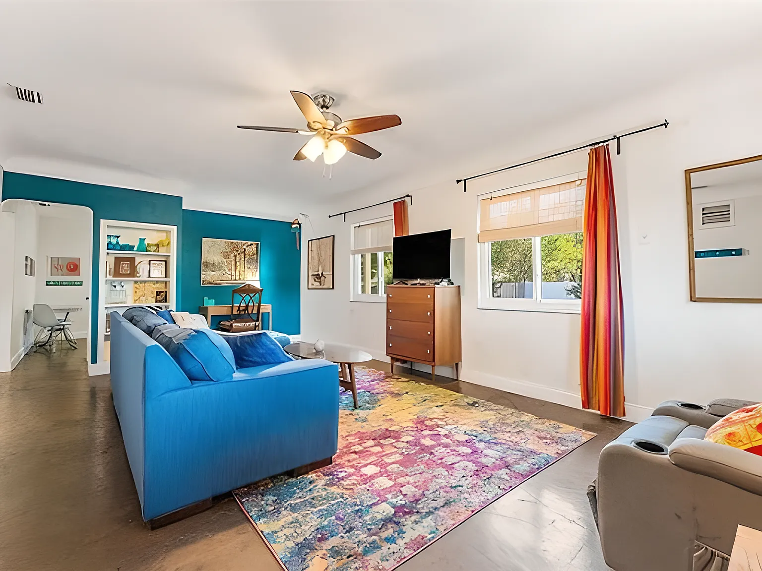 2 bed, 1064 sqft, $2,550 — Photo 3