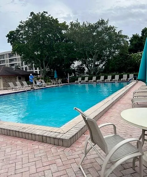 2801 N Palm Aire Dr #607 — Photo 21
