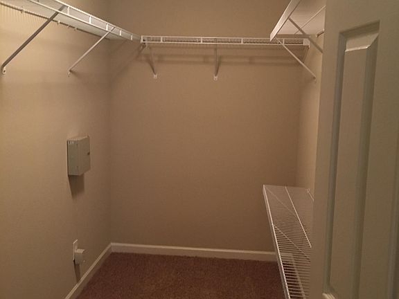 4th image of 2423 Bell Manor Dr SW
