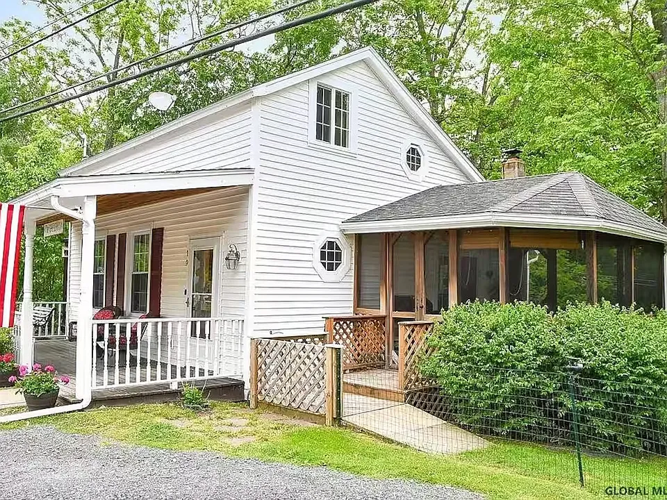19 Philo Rd
