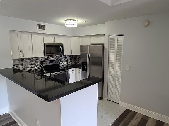 5th image of 4856 N State Road 7 #1305