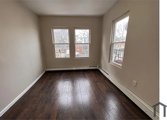 175 Woodside Ave #11 — photo 3 of 12