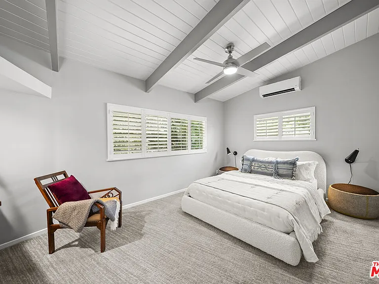 4620 Balboa Ave — Photo 10