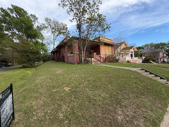 4th image of 2503 Highland Ave