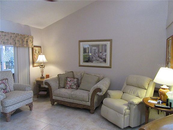 4th image of 2211 Pinewood Villas Dr