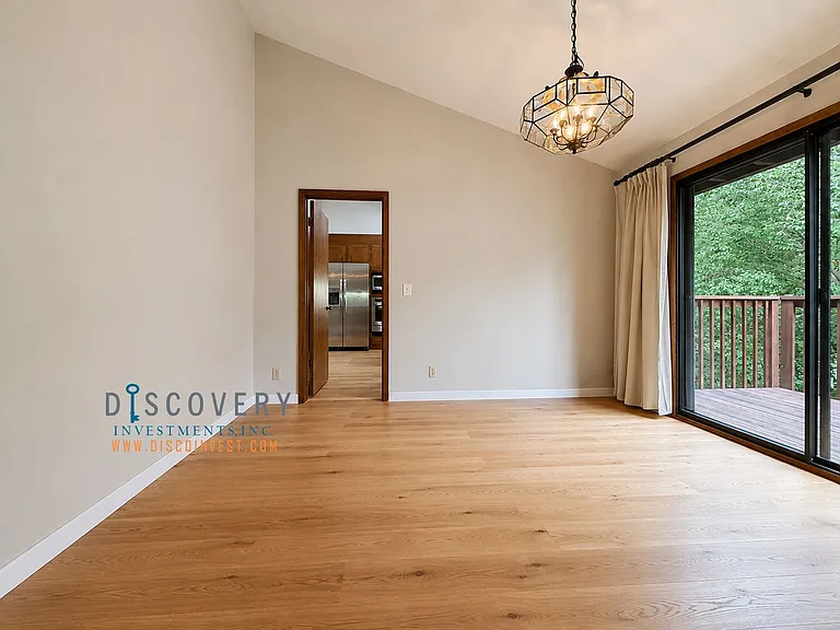 1188 Glencourt Dr — Photo 14