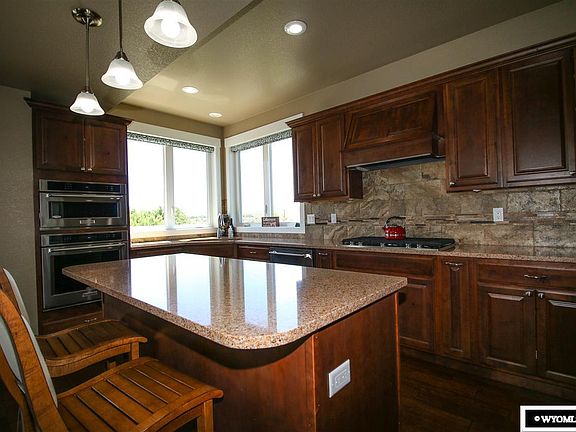 4th image of 6085 River Park Dr