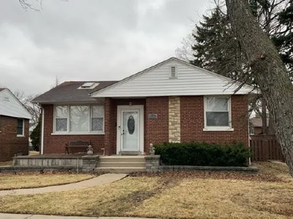 2308 Stratford Ave, Westchester, IL 60154