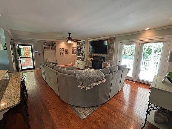 4th image of 263 Bowers Rd