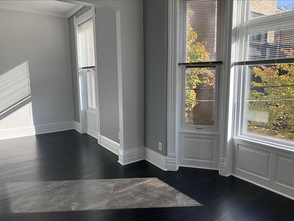 5th image of 208 W Willow St #2