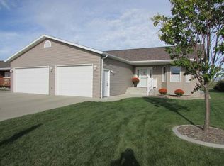 125 Clarke Rd, Bismarck, ND 58504