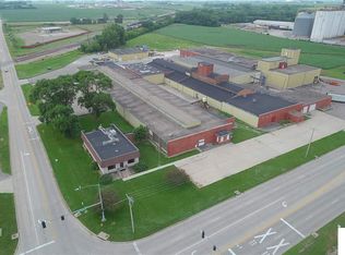 1305 19th St SW, Mason City, IA 50401
