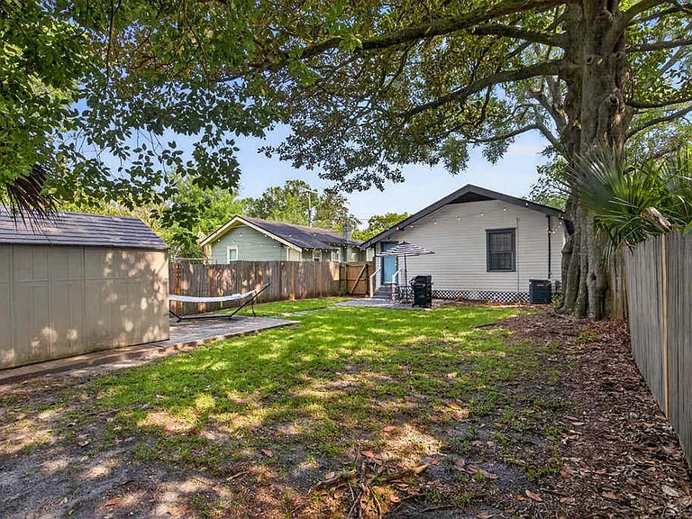 2779 Dellwood Ave #ID1598550P — Photo 39