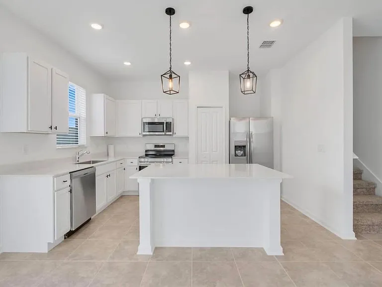 2550 Skyline Loop — Photo 6