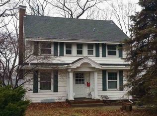 1524 NE Starr Ter, Peoria, IL