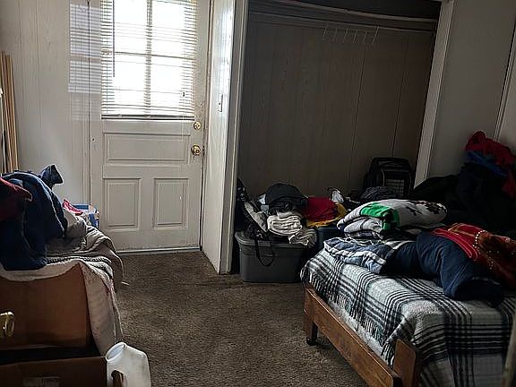4th image of 29 E Elm St