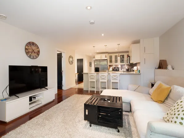 1931 E 7th Ave, Vancouver, BC V5N 1S3