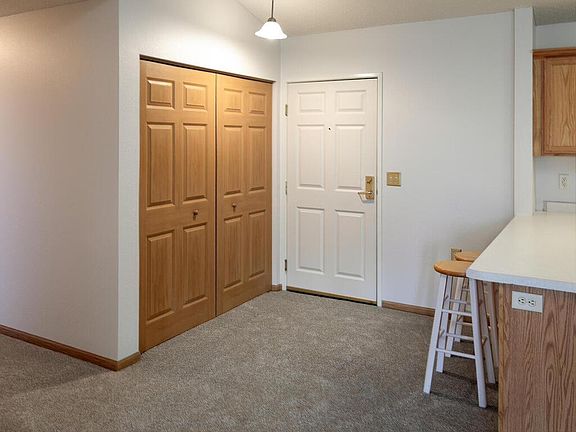 4th image of 1321 Lake Dr W APT 320