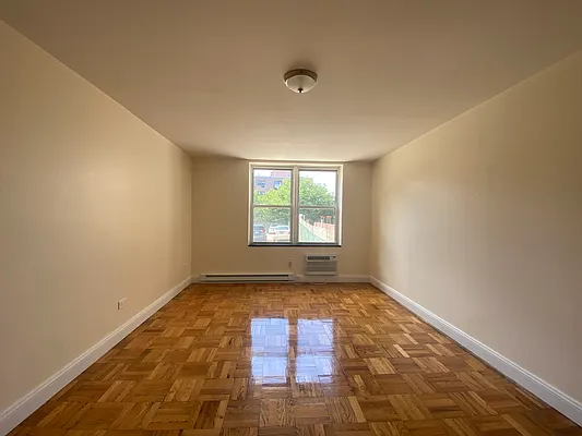 Rented by Oxford Property Group | media 7