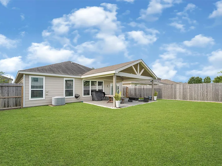 16938 Morning Dusk Dr — Photo 24