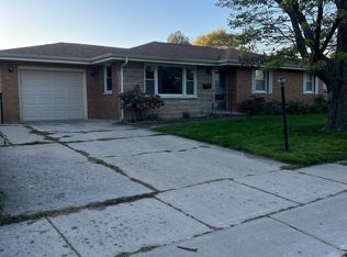 607 Madison St, Joliet, IL 60435