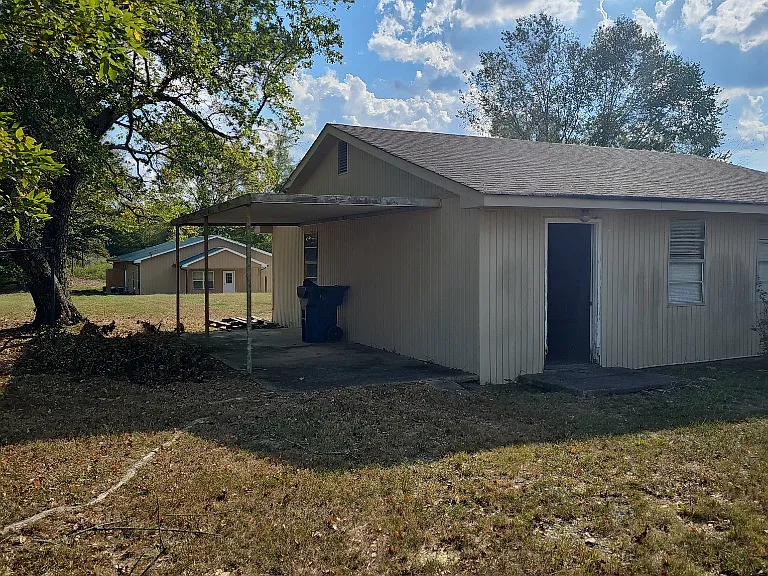 1367 Section Line Rd #A-1GARAGE — Photo 4