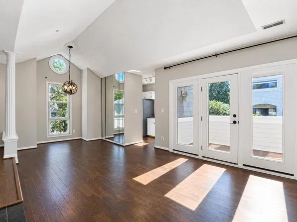 1021 Brighthurst Dr Unit 306, Raleigh, NC 27605