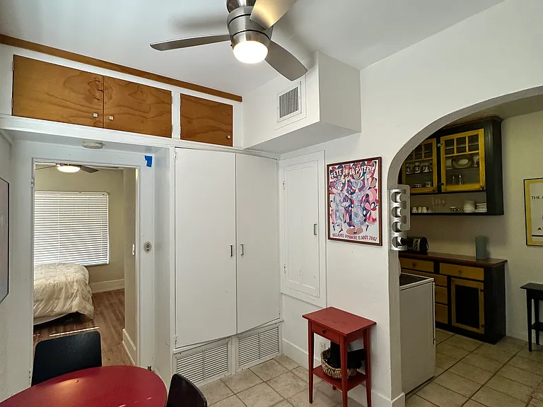 502 SW 6th Ave — Photo 9