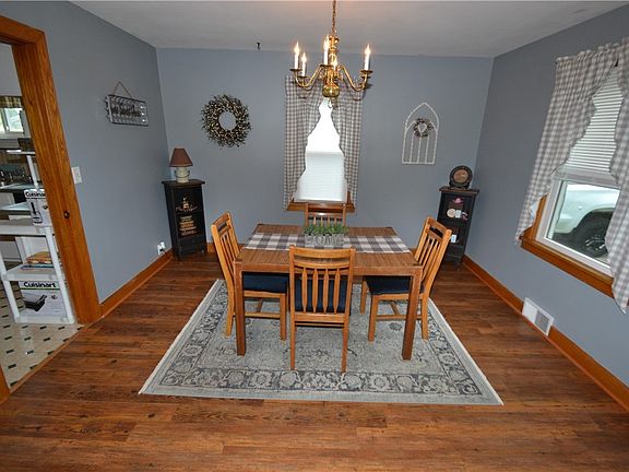 3rd image of 312 Claremont Park