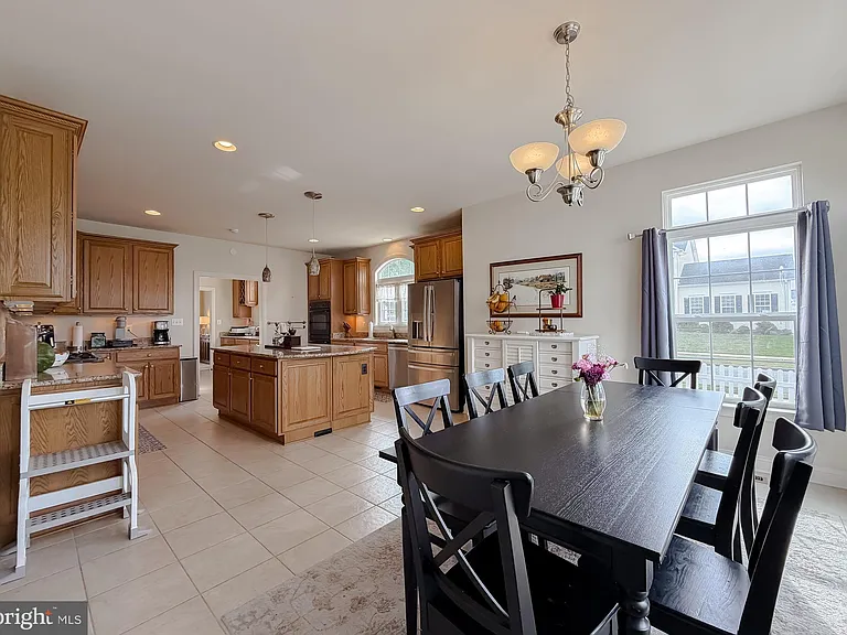 23687 Coventry Dr — Photo 14