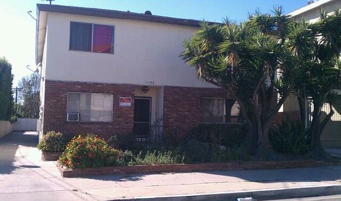 1st image of 11523 Menlo Ave