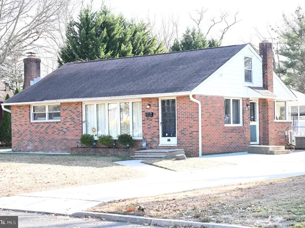 107 Robin Ln, Voorhees, NJ 08043