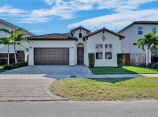 15086 SW 176th Ter, Miami, FL 33187