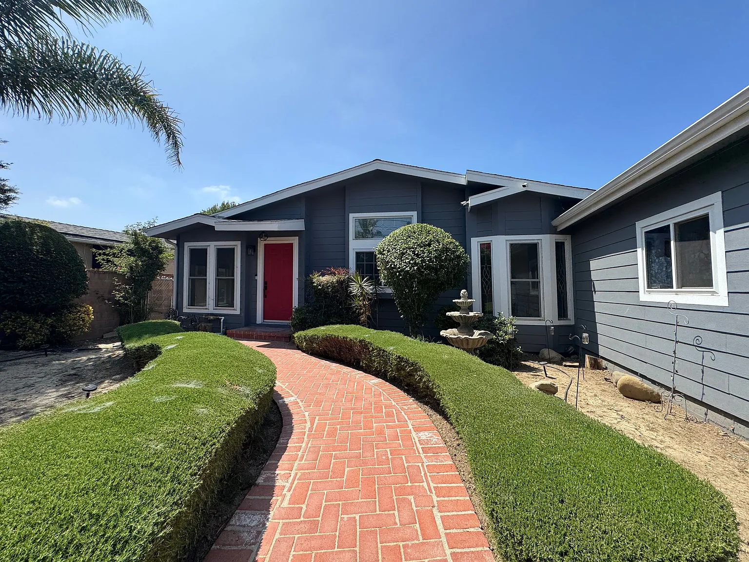 3 bed, 1873 sqft, $5,100 — Photo 2