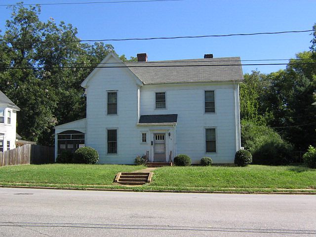 1st image of 512 Windsor Ave