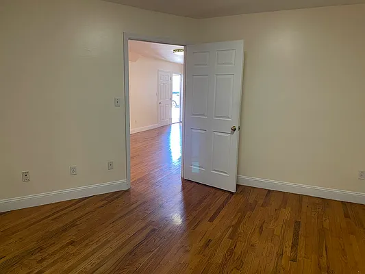 Rented by Signature Spaces NYC Corp | media 24