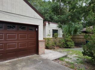 7512 Colony Cove Ln, Jacksonville, FL 32277