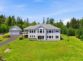50 Foxberry Hl, Halifax, NS B3Z 2W1