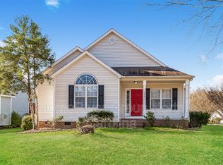 2841 Glastonbury Rd, Apex, NC 27539