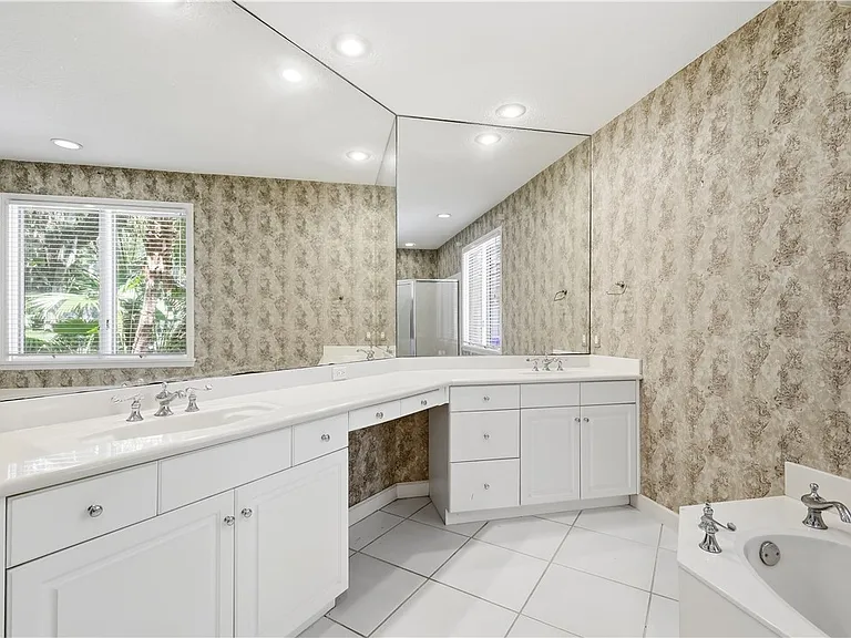 140 N White Jewel Ct — Photo 19